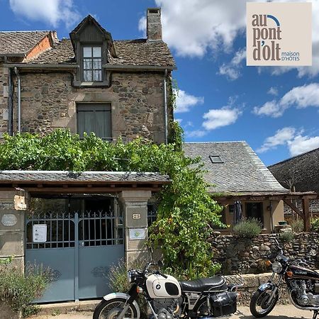 Hotel Au Pont D'Olt Saint-Côme-dʼOlt Esterno foto