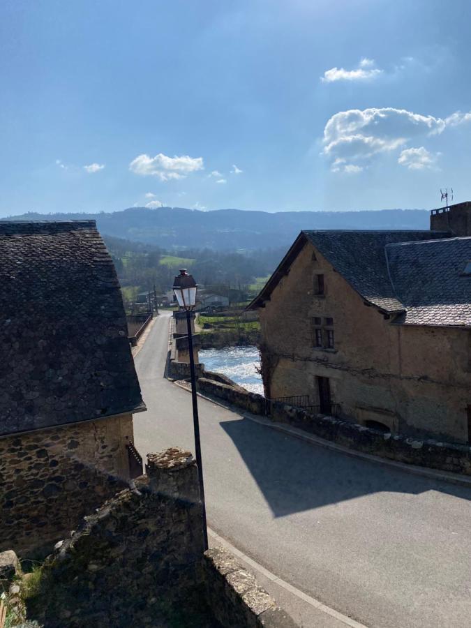 Hotel Au Pont D'Olt Saint-Côme-dʼOlt Esterno foto