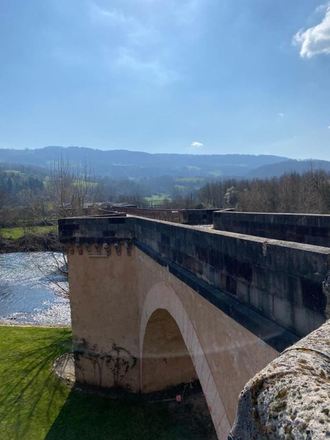 Hotel Au Pont D'Olt Saint-Côme-dʼOlt Esterno foto